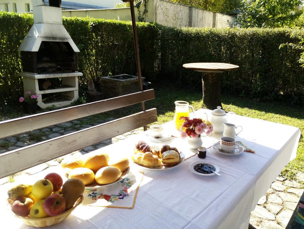 Galamb Villa Шіофок Номер фото