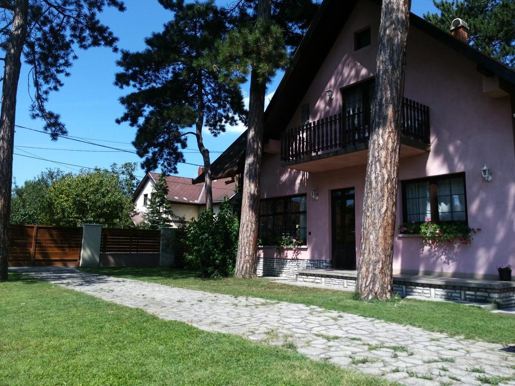 Galamb Villa Шіофок Номер фото